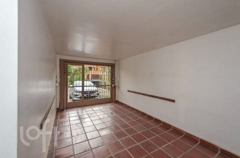 Image 23 - 273270